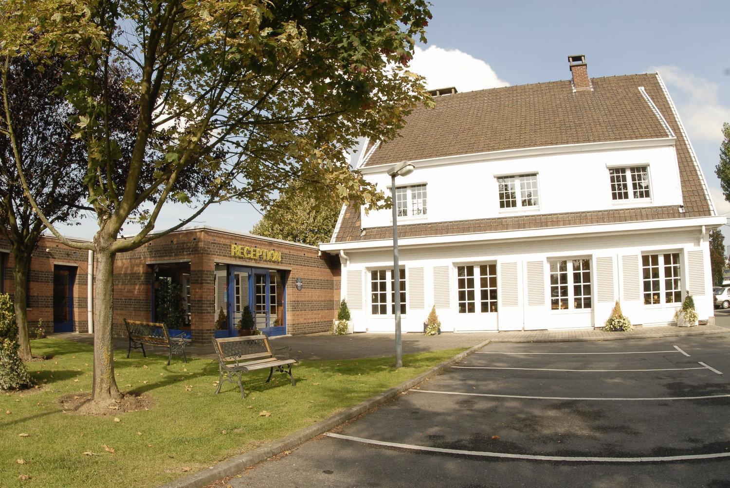 Hotel Agena Faches-Thumesnil Exteriör bild